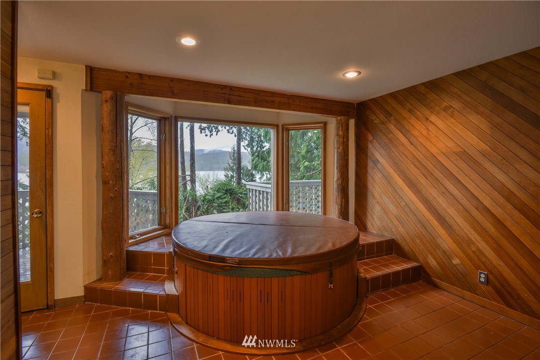 3046 North Shore Road Bellingham, WA 98226 - Photo 19 of 24 Gallery Image 19