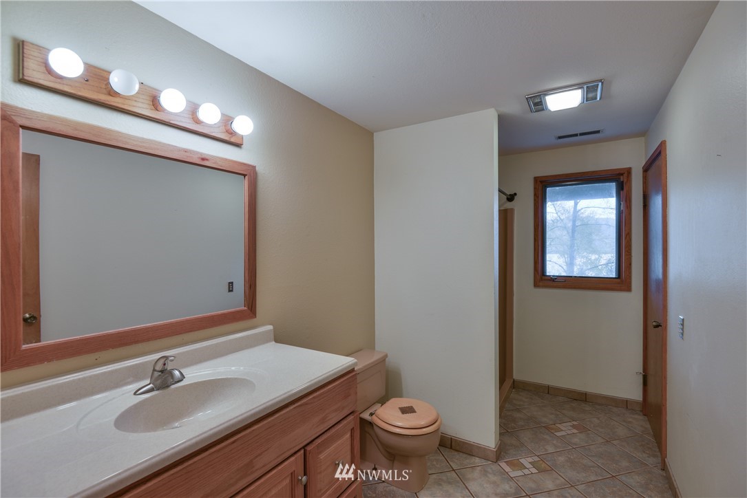 3046 North Shore Road Bellingham, WA 98226 - Photo 20 of 24 Gallery Image 20