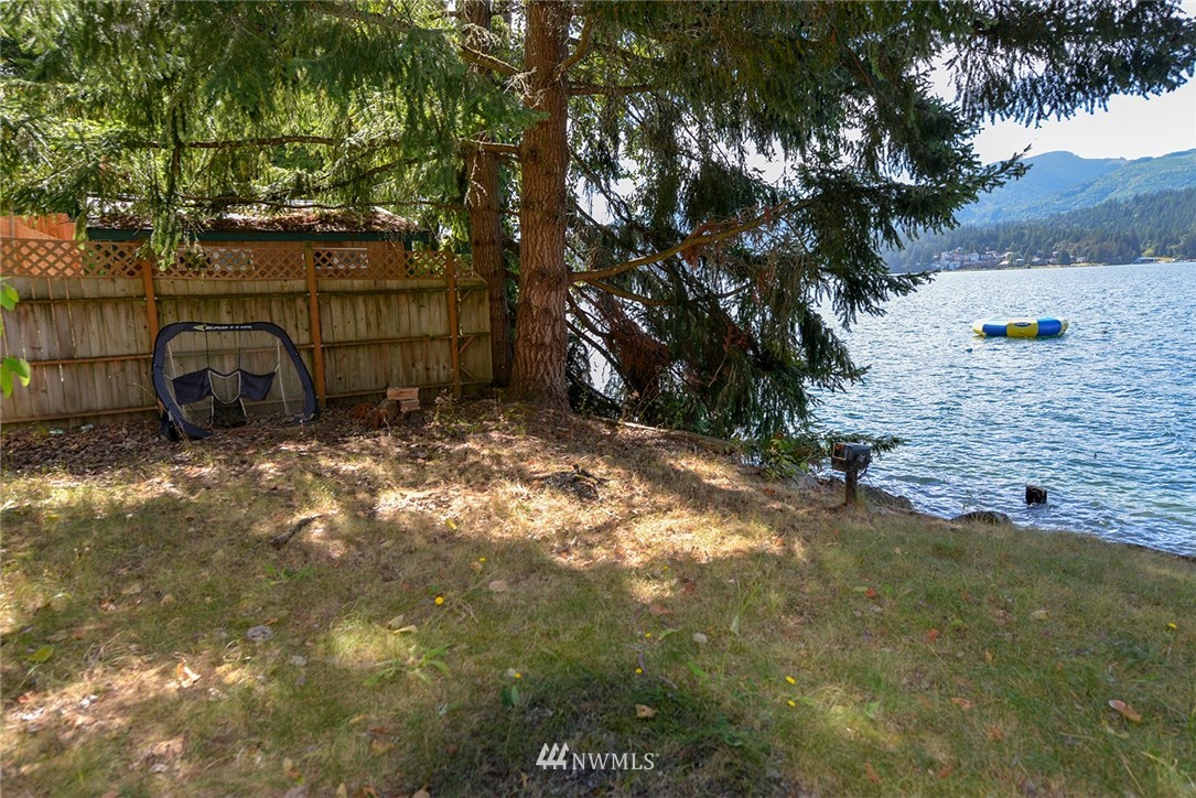 3046 North Shore Road Bellingham, WA 98226 - Photo 6 of 24 Gallery Image 6