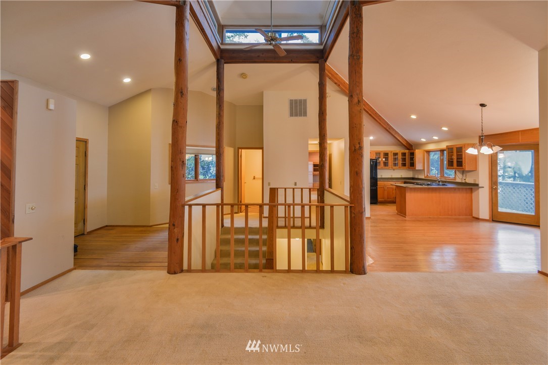 3046 North Shore Road Bellingham, WA 98226 - Photo 9 of 24 Gallery Image 9