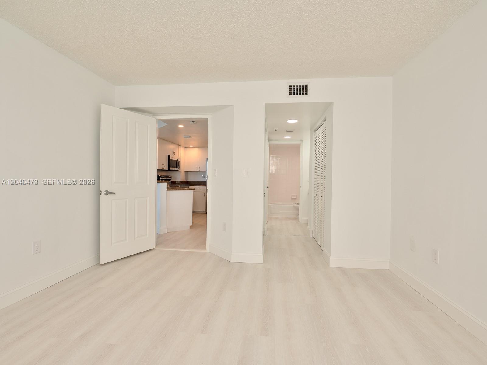 2351 Douglas Road, Unit 910 Miami, FL 33145 - Photo 12 of 23