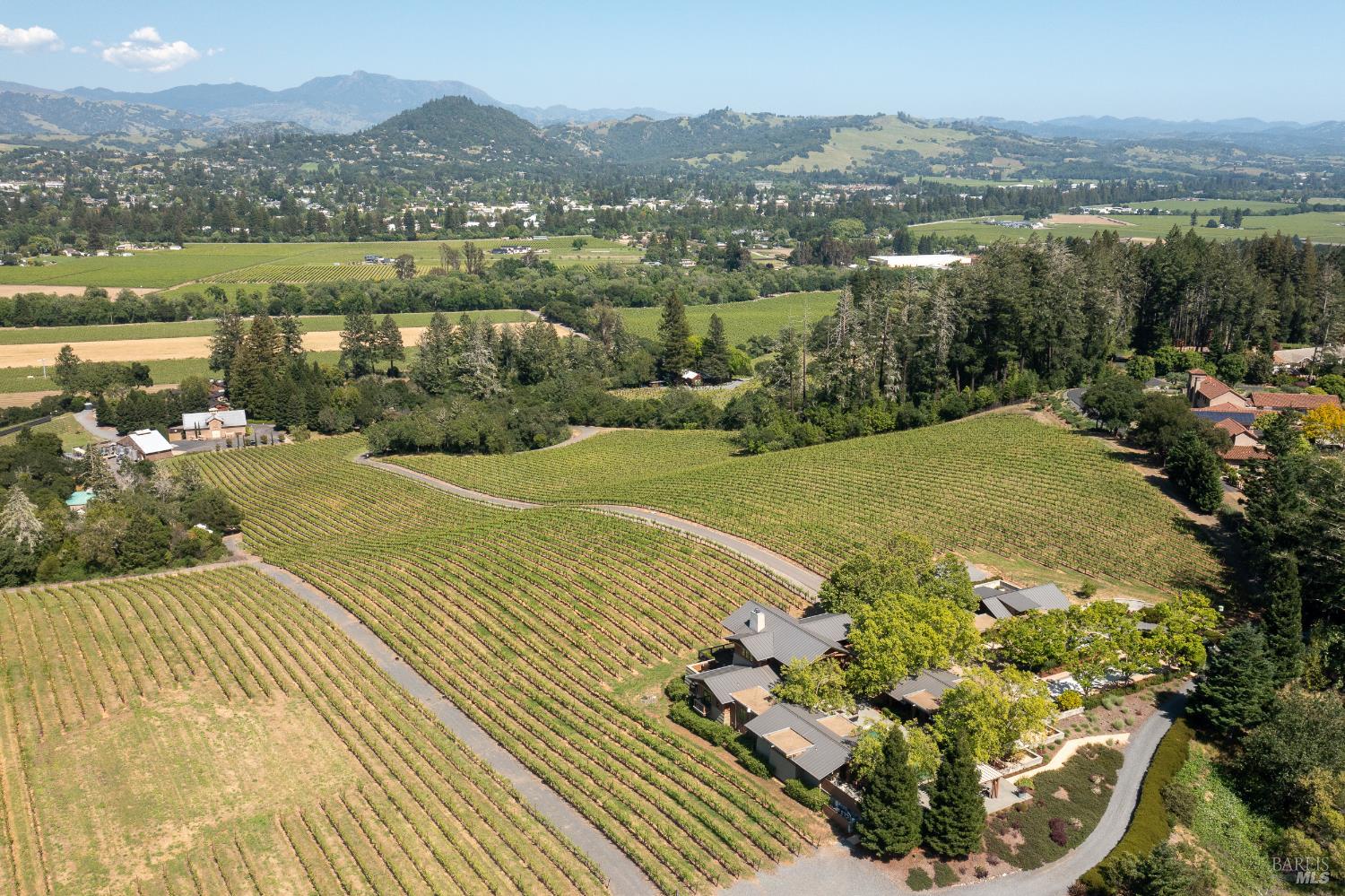 437 West Dry Creek Road Healdsburg, CA 95448 - Photo 2 of 74