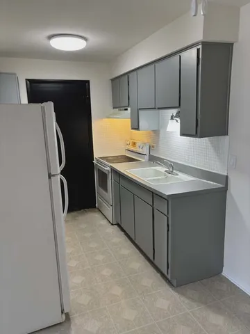 $1,500 | 200 Madison Street, Unit 3B, Joliet, IL 60435