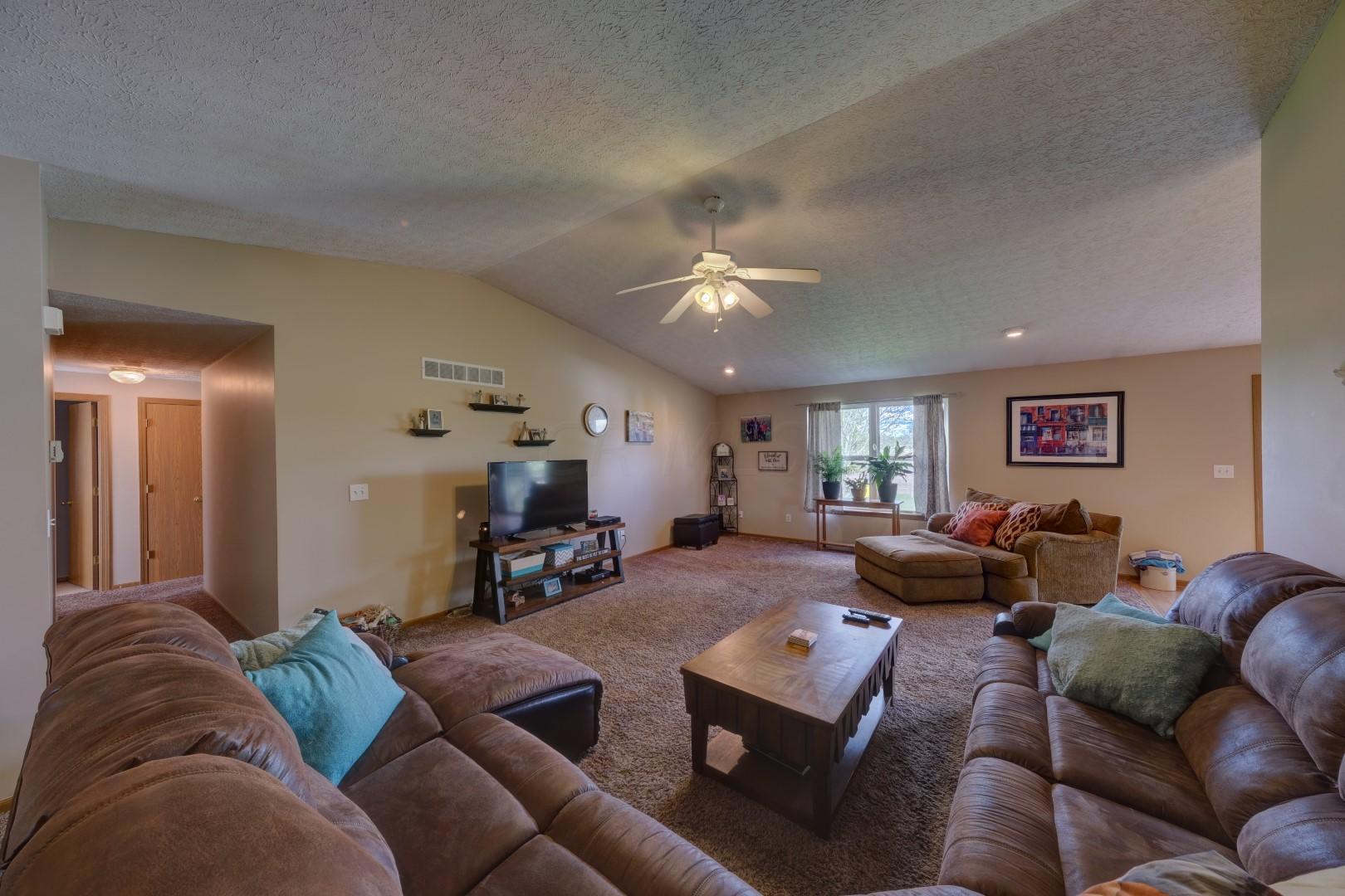 2984 Gooding Road Marion, OH 43302 - Photo 8 of 37 Gallery Image 8