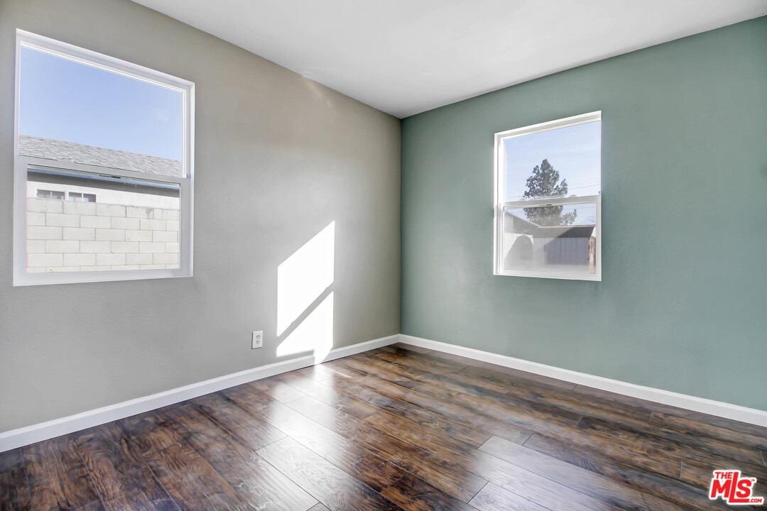 9676 Webb Street Riverside, CA 92509 - Photo 10 of 13 Gallery Image 10