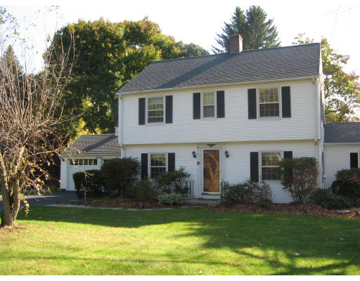 16 Pease Road East Longmeadow, MA 01028 - Photo 1 of 7 Gallery Image 1