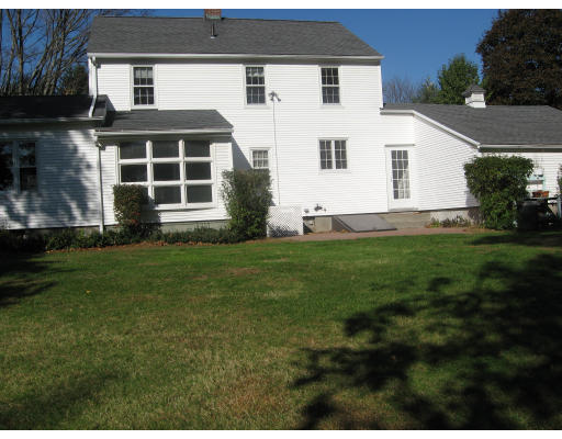 16 Pease Road East Longmeadow, MA 01028 - Photo 2 of 7 Gallery Image 2