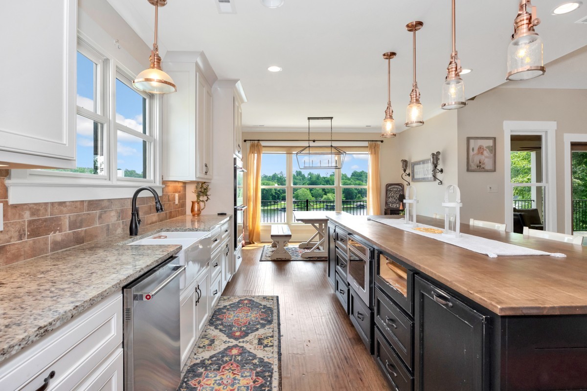 793 Davis Road Rogersville, AL 35652 - Photo 5 of 48 a kitchen with granite countertop lots of counter top space