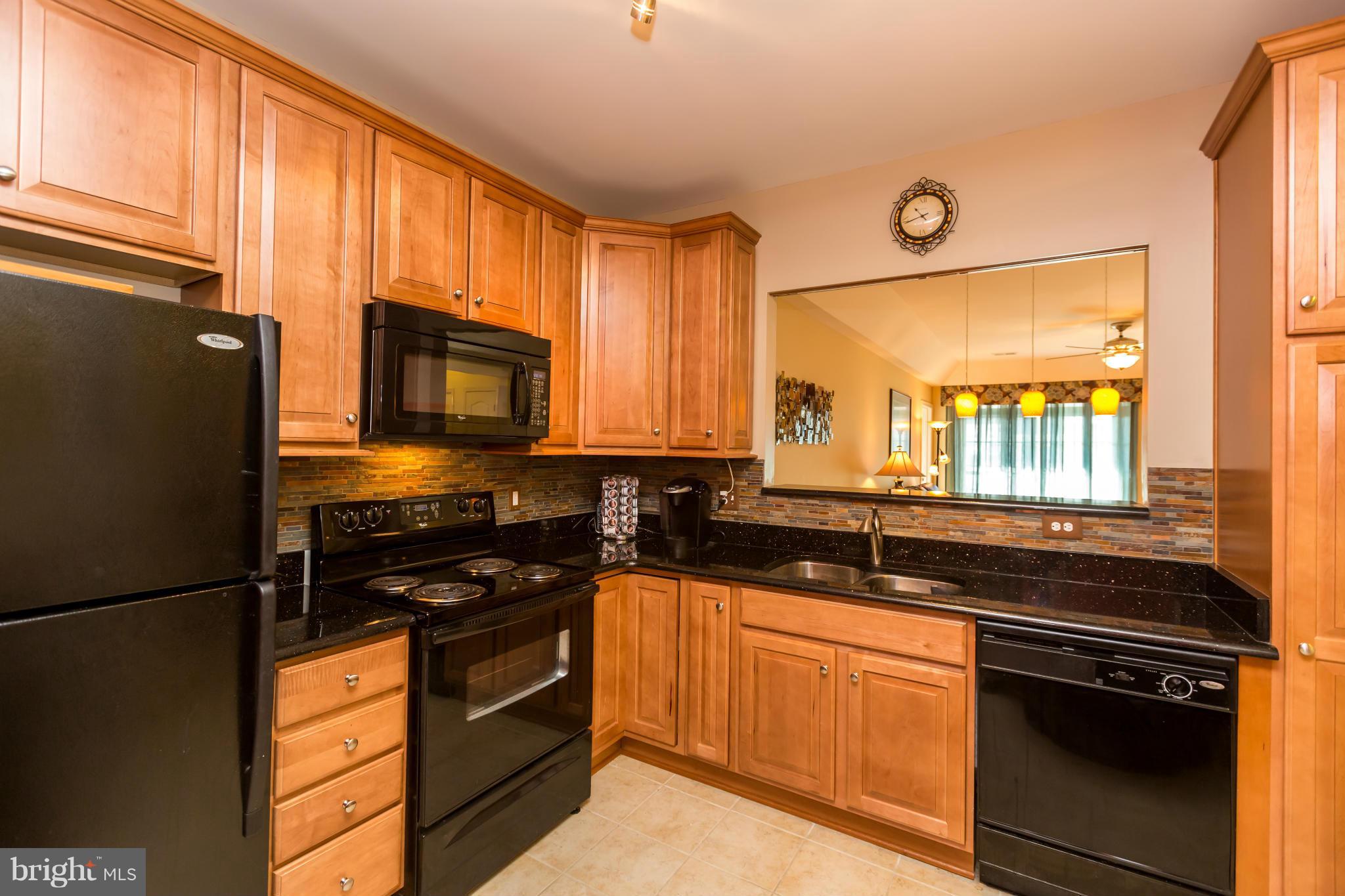 8800 Bosley Road, Unit 408 Ellicott City, MD 21043 - Photo 7 of 29 Kitchen