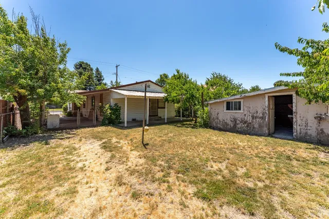 $250,000 | 80 Fort Bragg Road, Willits, CA 95490