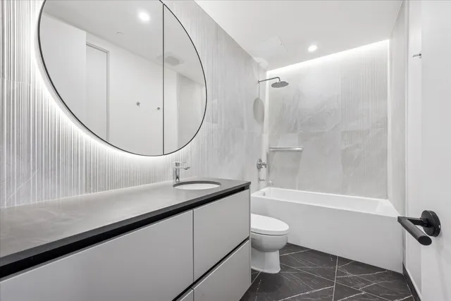 $2,850 | 610 Davis Street, Unit 2201, Austin, TX 78701