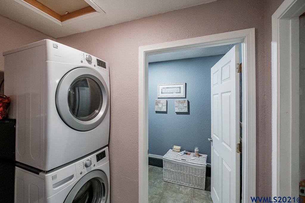 317 Southeast 3rd Avenue Albany, OR 97321 - Photo 32 of 39