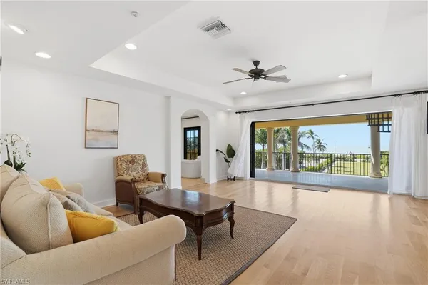 $5,500,000 | 16205 Captiva Drive, Captiva, FL 33924