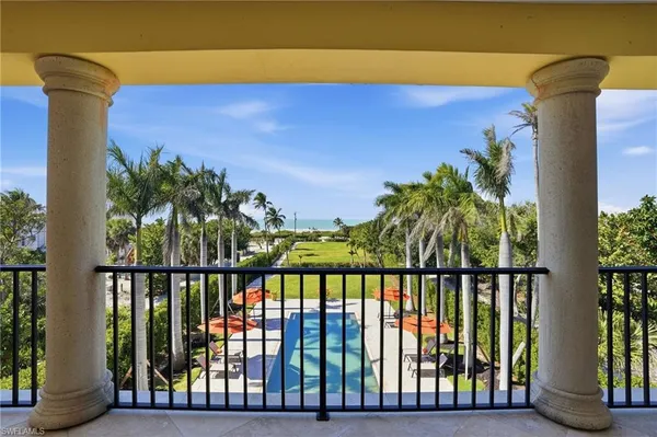 $5,500,000 | 16205 Captiva Drive, Captiva, FL 33924