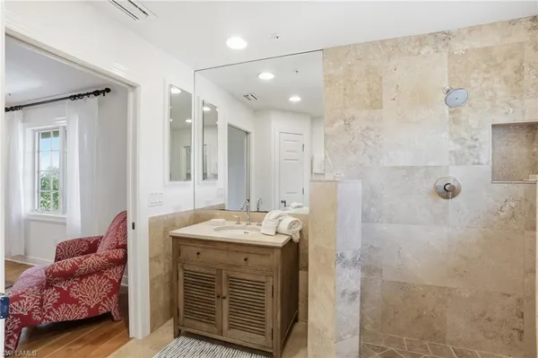 $5,500,000 | 16205 Captiva Drive, Captiva, FL 33924