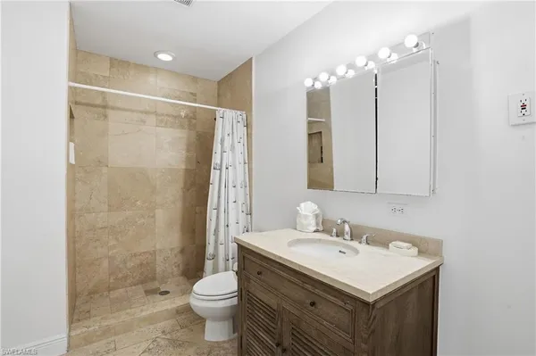 $5,500,000 | 16205 Captiva Drive, Captiva, FL 33924