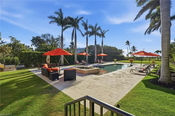 $5,500,000 | 16205 Captiva Drive, Captiva, FL 33924