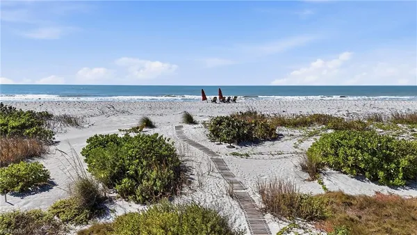 $5,500,000 | 16205 Captiva Drive, Captiva, FL 33924