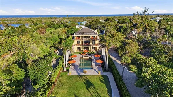 $5,500,000 | 16205 Captiva Drive, Captiva, FL 33924