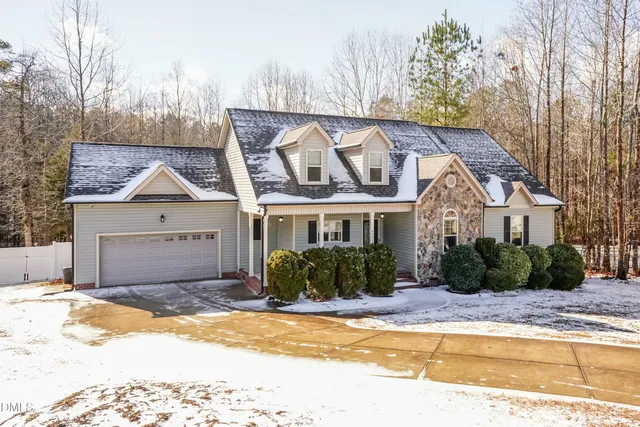 $435,000 | 4001 Hopkins Trace Lane, Zebulon, NC 27597