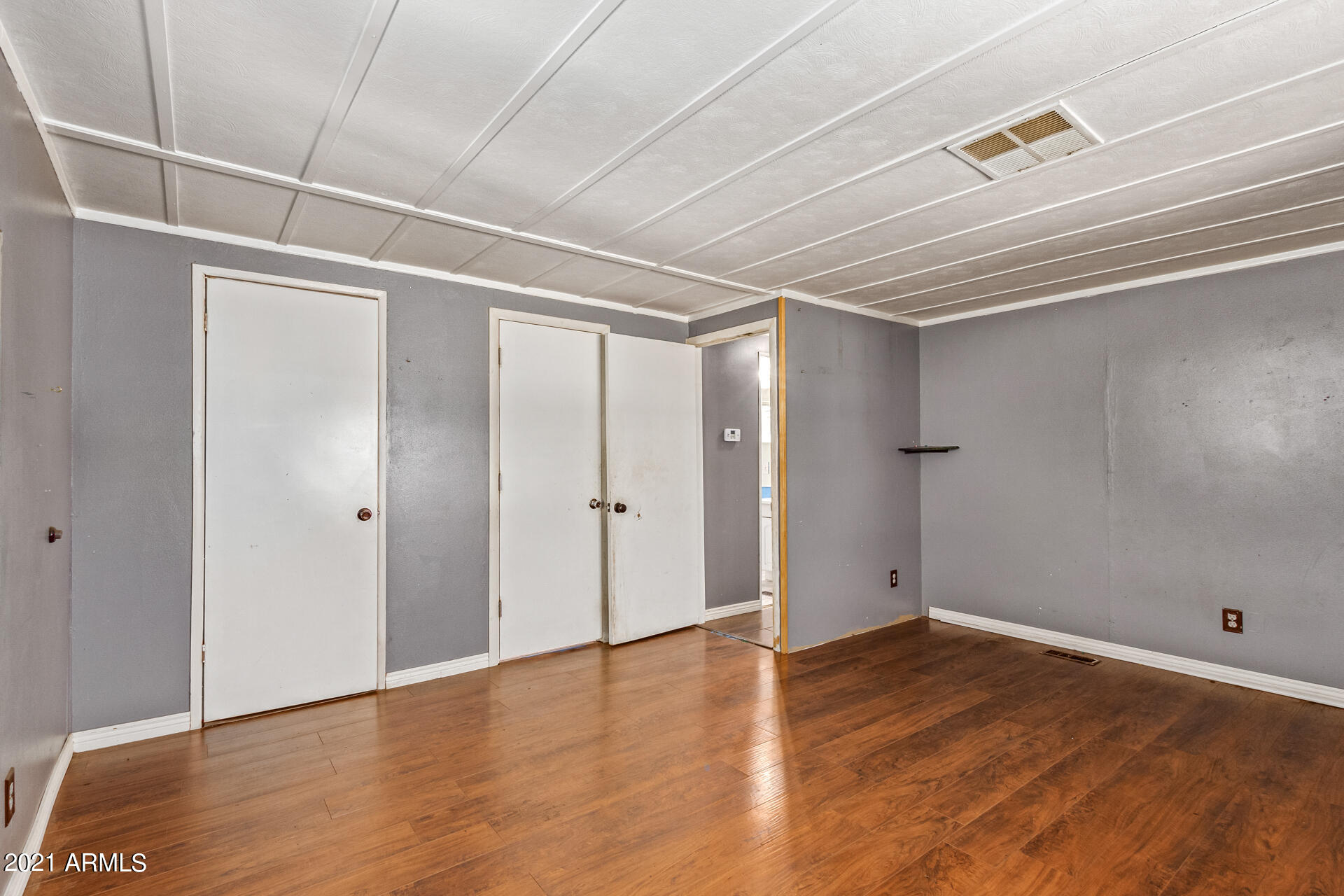 18835 North 25th Way Phoenix, AZ 85050 - Photo 12 of 24 a view of an empty room
