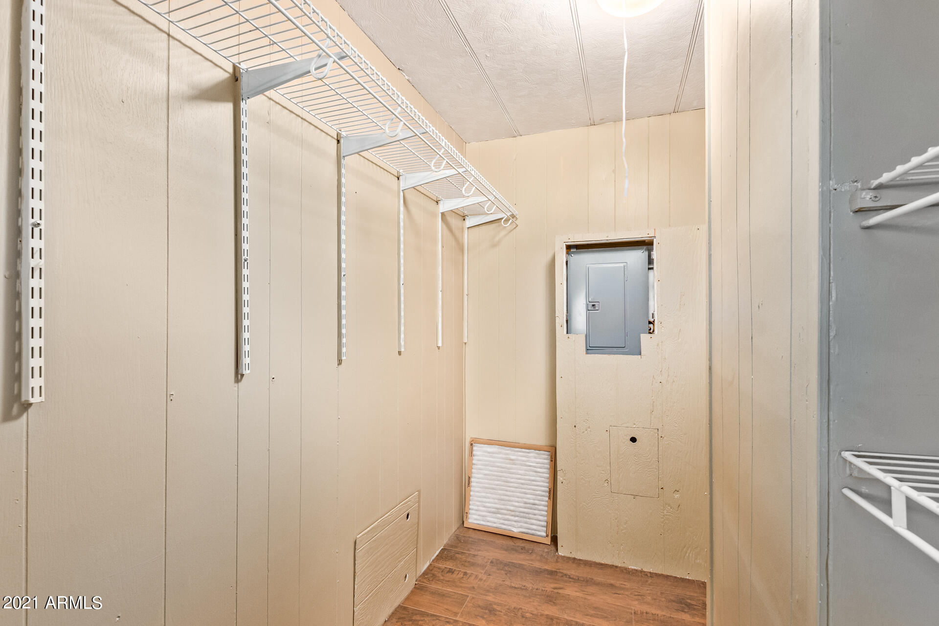 18835 North 25th Way Phoenix, AZ 85050 - Photo 20 of 24 a view of a bathroom