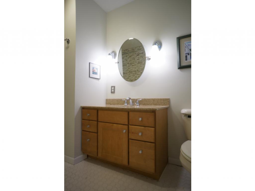 553 Martindale Road Shelburne, VT 05482 - Photo 14 of 25 Gallery Image 14