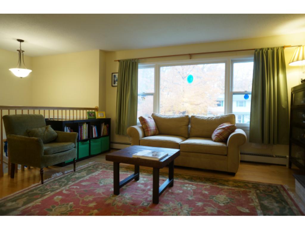 553 Martindale Road Shelburne, VT 05482 - Photo 3 of 25 Gallery Image 3