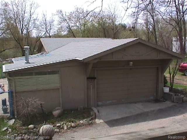 375 Demode Road Holly, MI 48442 - Photo 19 of 20 2 Car garage