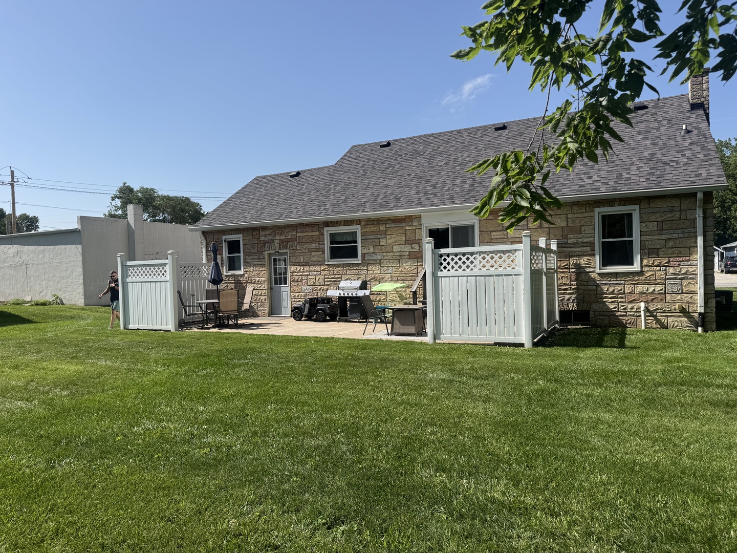 506 Southwest 3rd Street Aledo, IL 61231 - Photo 4 of 16