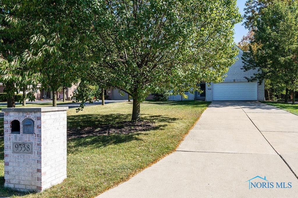 9538 Sheffield Road Perrysburg, OH 43551 - Photo 2 of 35 Gallery Image 2