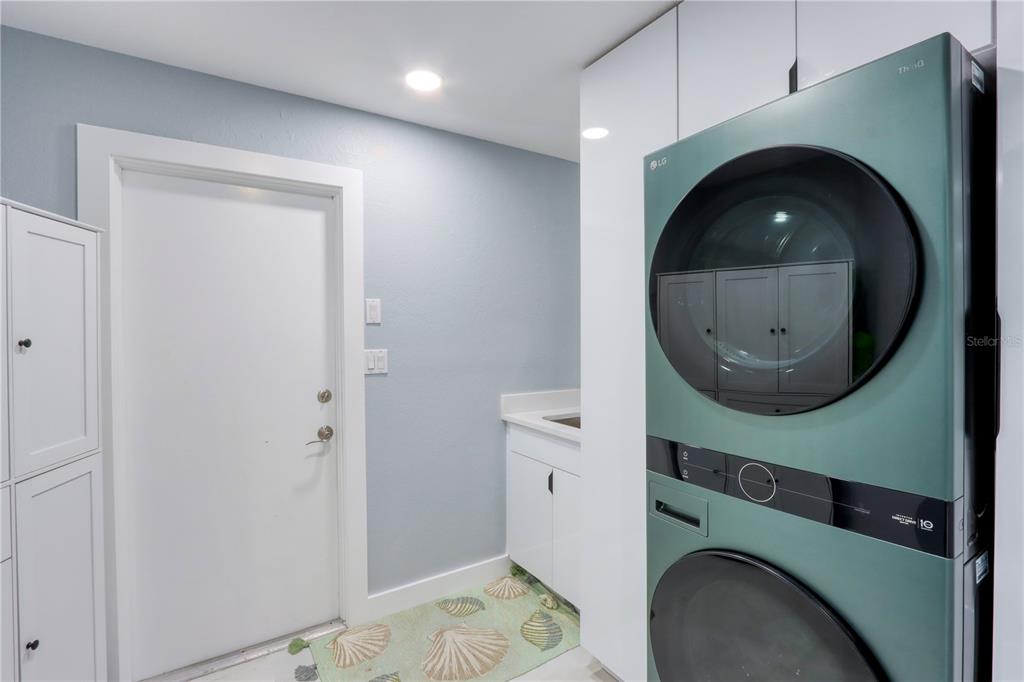 2500 Rio Lisbo Court Punta Gorda, FL 33950 - Photo 41 of 71 a bathroom with a sink and a mirror