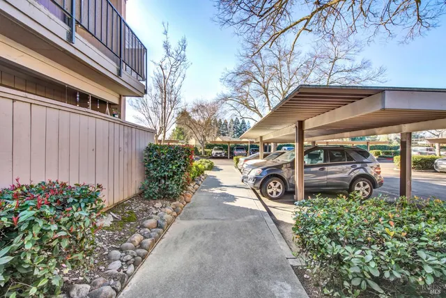 $330,000 | 1801 Marshall Road, Unit 801, Vacaville, CA 95687