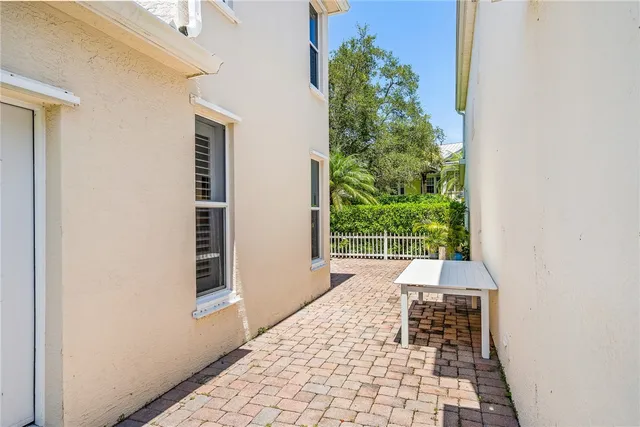 $13,000 | 8755 Windy Oaks Court, Vero Beach, FL 32963