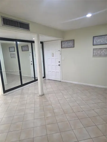 $1,500 | 3330 Spanish Moss Terrace, Unit 104, Lauderhill, FL 33319