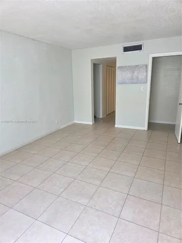 $1,500 | 3330 Spanish Moss Terrace, Unit 104, Lauderhill, FL 33319