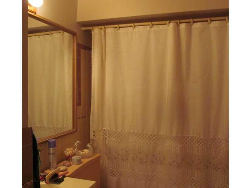 3408 Foster Road White Oak, PA 15131 - Photo 13 of 16 Full Bath. Unit 3410