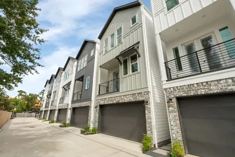 $399,900 | 717 Janisch Road, Unit B, Houston, TX 77018