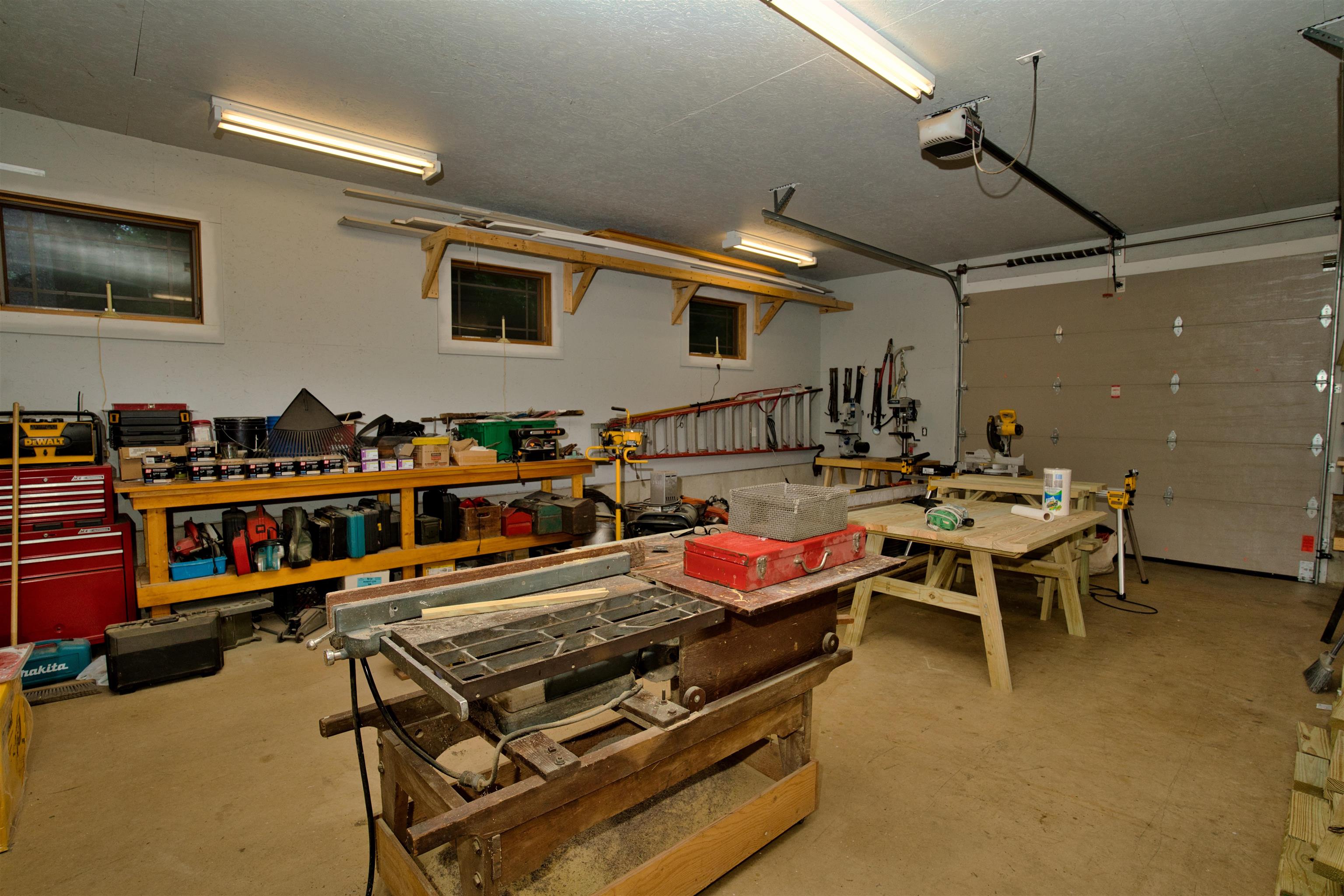 118 S Road Deerfield, NH 03037 - Photo 28 of 34