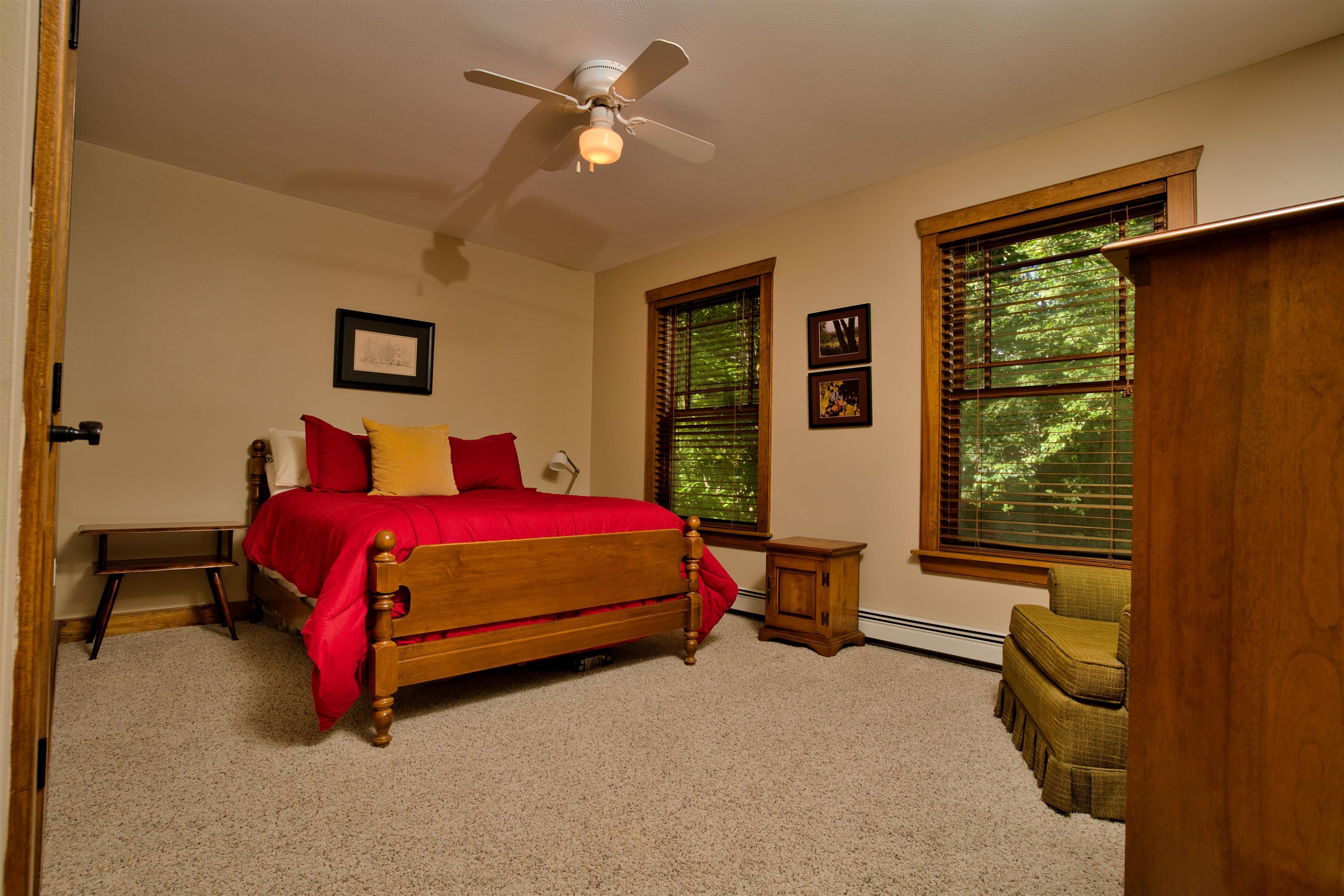 118 S Road Deerfield, NH 03037 - Photo 10 of 34