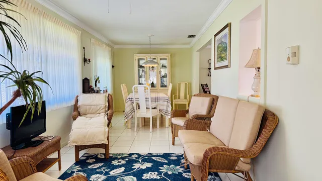 $2,450 | 520 Southwest 18th Street, Boynton Beach, FL 33426