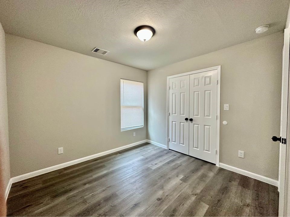 4302 Hirsch Road, Unit A Houston, TX 77026 - Photo 12 of 18 Gallery Image 12