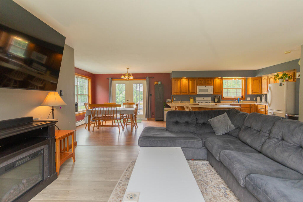 108 Rue Petite Farmington, ME 04938 - Photo 11 of 58 srr-28