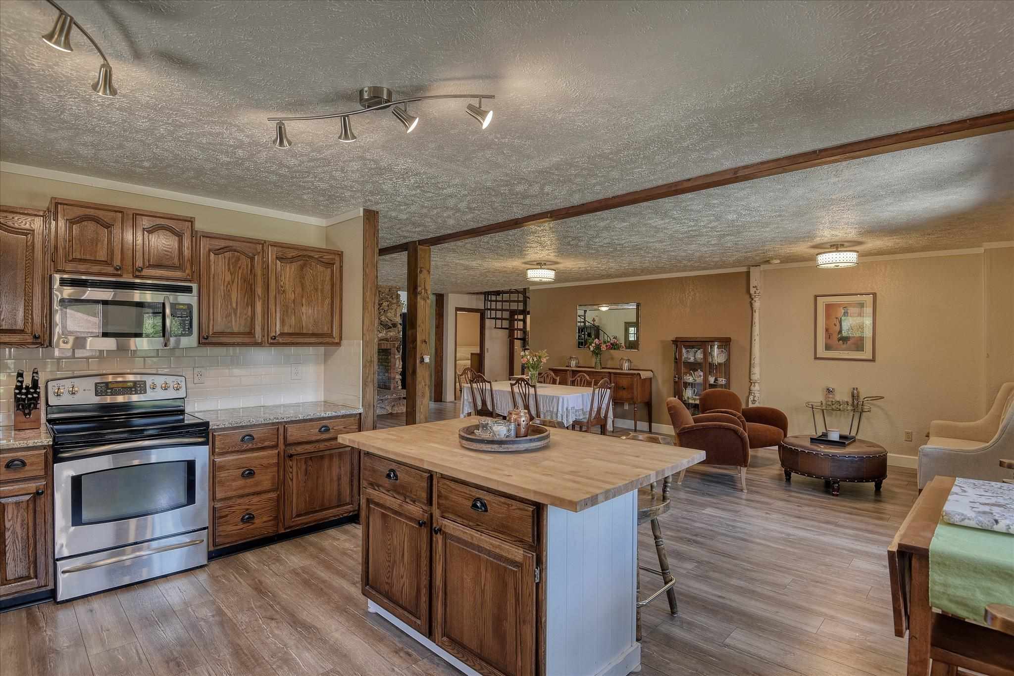 14714 East Blanchard Road Elk, WA 99009 - Photo 17 of 50