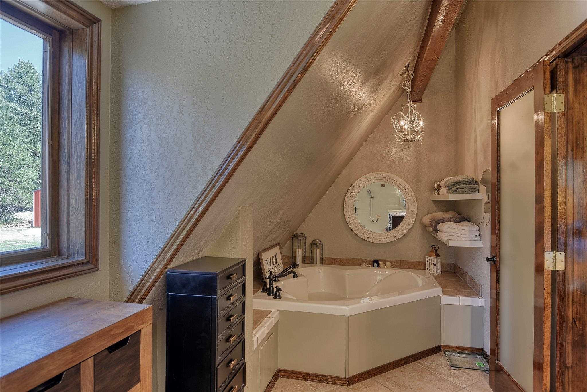 14714 East Blanchard Road Elk, WA 99009 - Photo 28 of 50