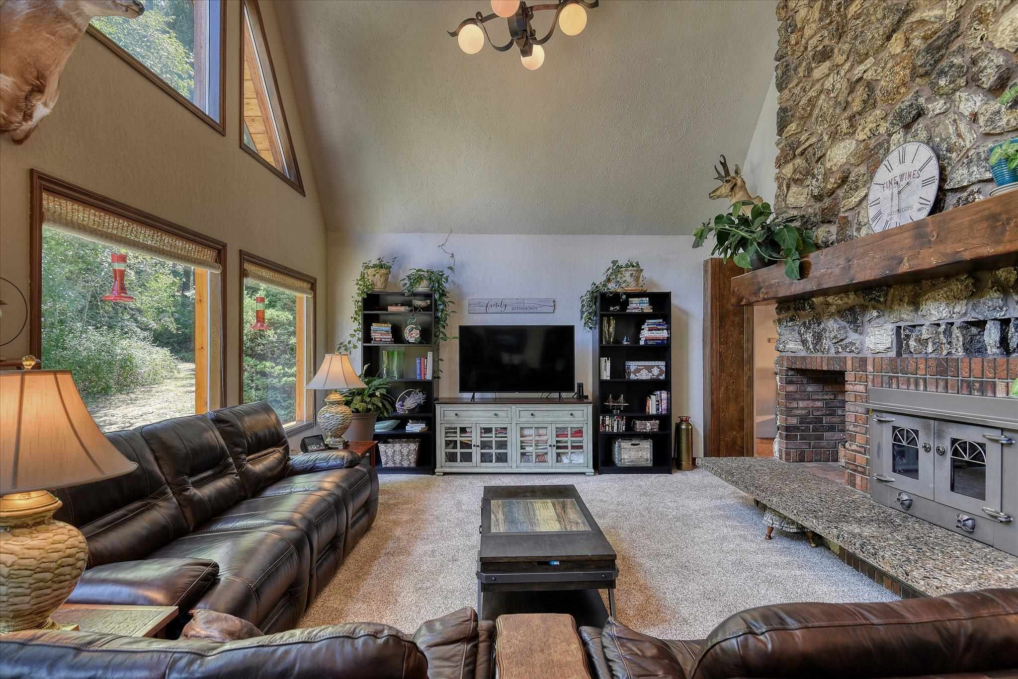 14714 East Blanchard Road Elk, WA 99009 - Photo 6 of 50