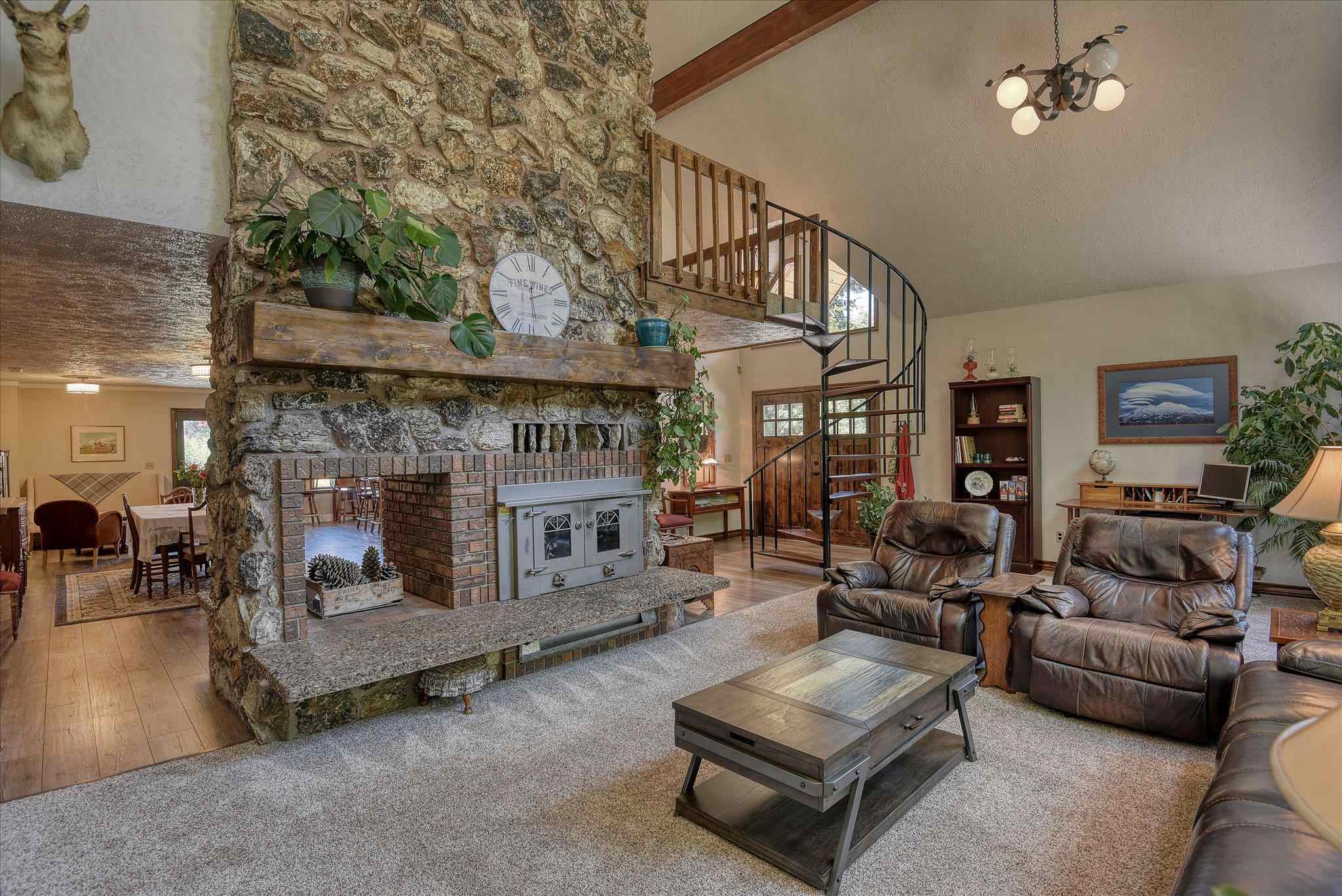 14714 East Blanchard Road Elk, WA 99009 - Photo 8 of 50
