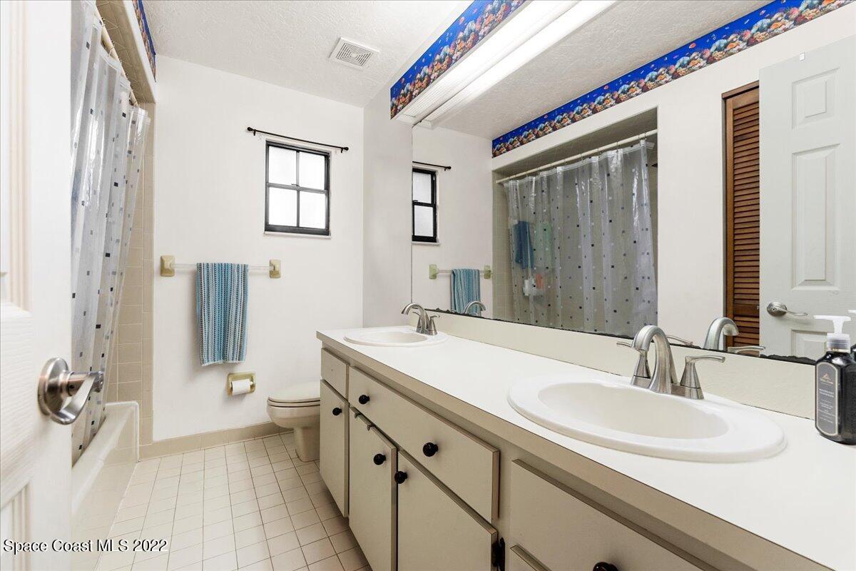 3205 Westland Melbourne, FL 32934 - Photo 15 of 55 32-DSC02229