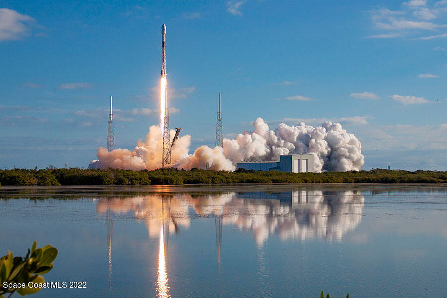 3205 Westland Melbourne, FL 32934 - Photo 54 of 55 top-5-rocket-launch-900x600