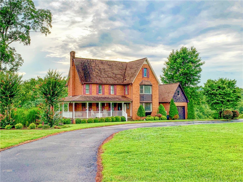 351 Chalmers Mountain Road Walhalla, SC 29691 - Photo 1 of 42 Gallery Image 1